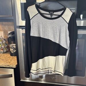 Jones New York Women's Black and White Long Sleeve Top